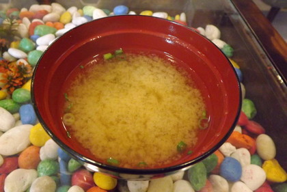 ちらし丼の味噌汁